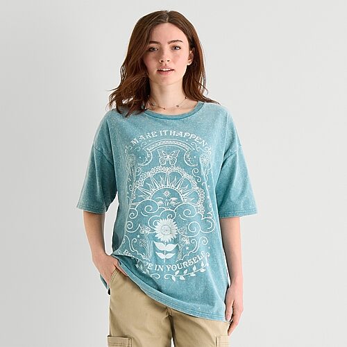 New World Celestial Womens Juniors Crew Neck Short Sleeve Oversized Graphic T-shirt In Blue