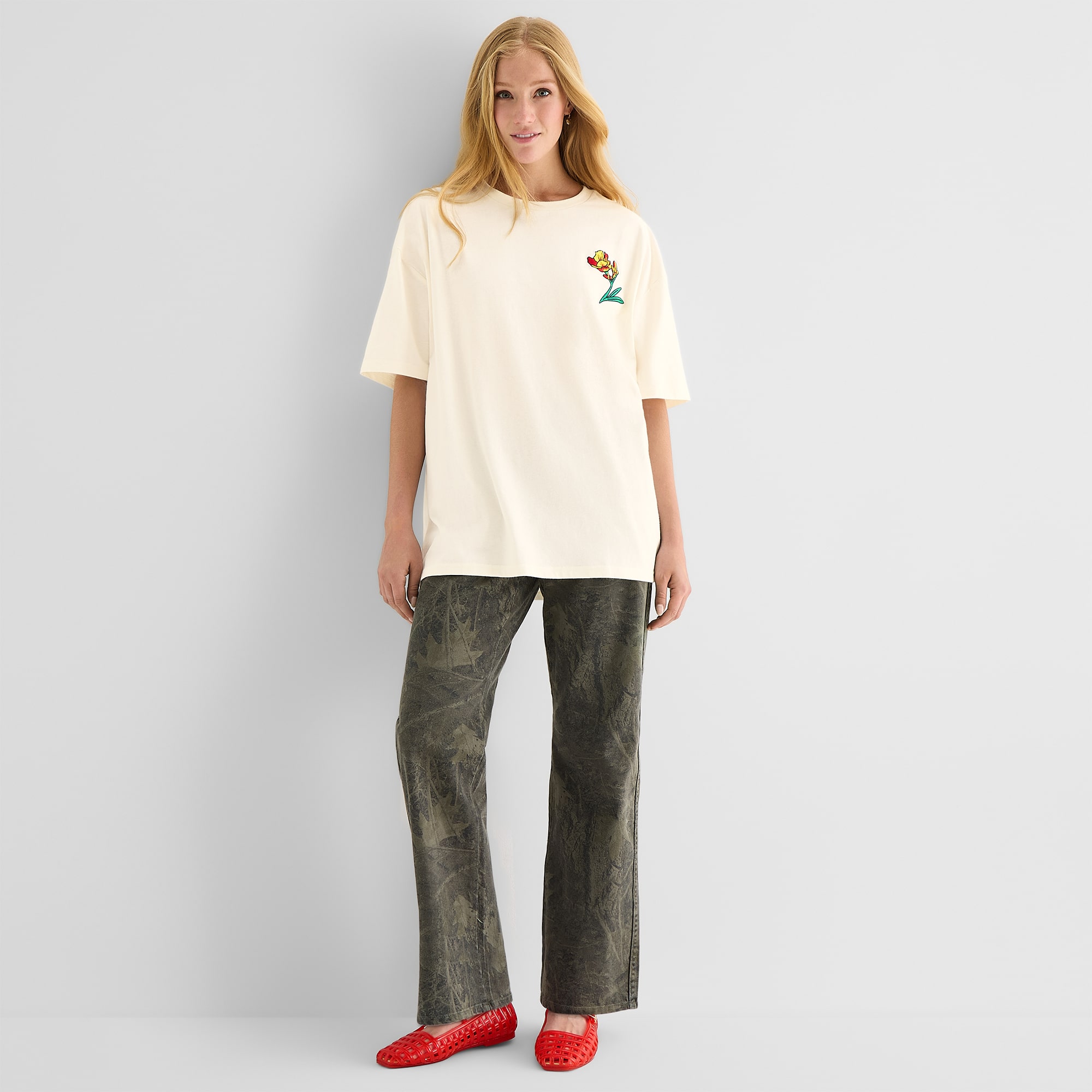 New World Van Gogh Oversized Tee Womens Juniors Crew Neck Short Sleeve Graphic T-Shirt