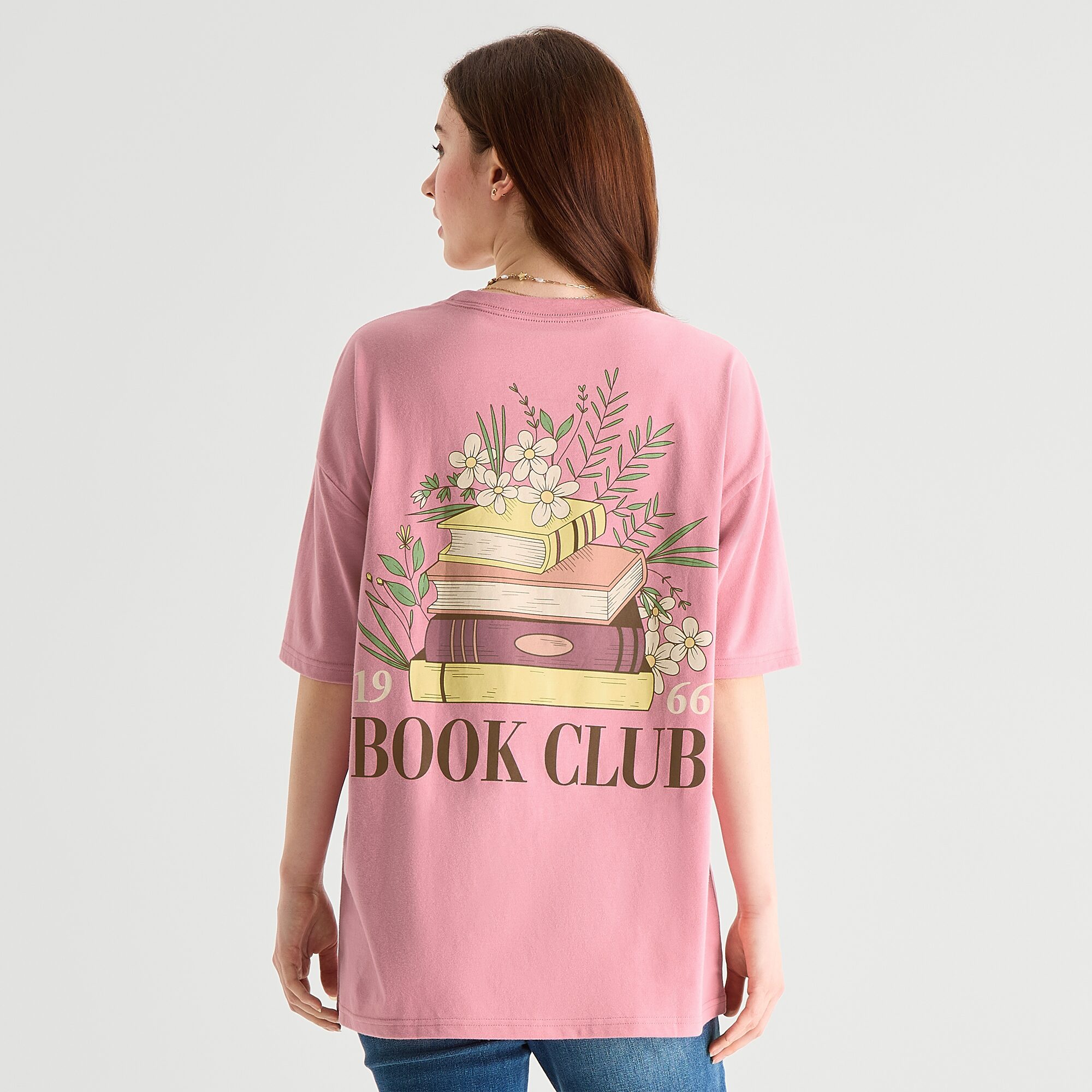 New World Book Club Oversized Tee Womens Juniors Crew Neck Short Sleeve Graphic T-Shirt