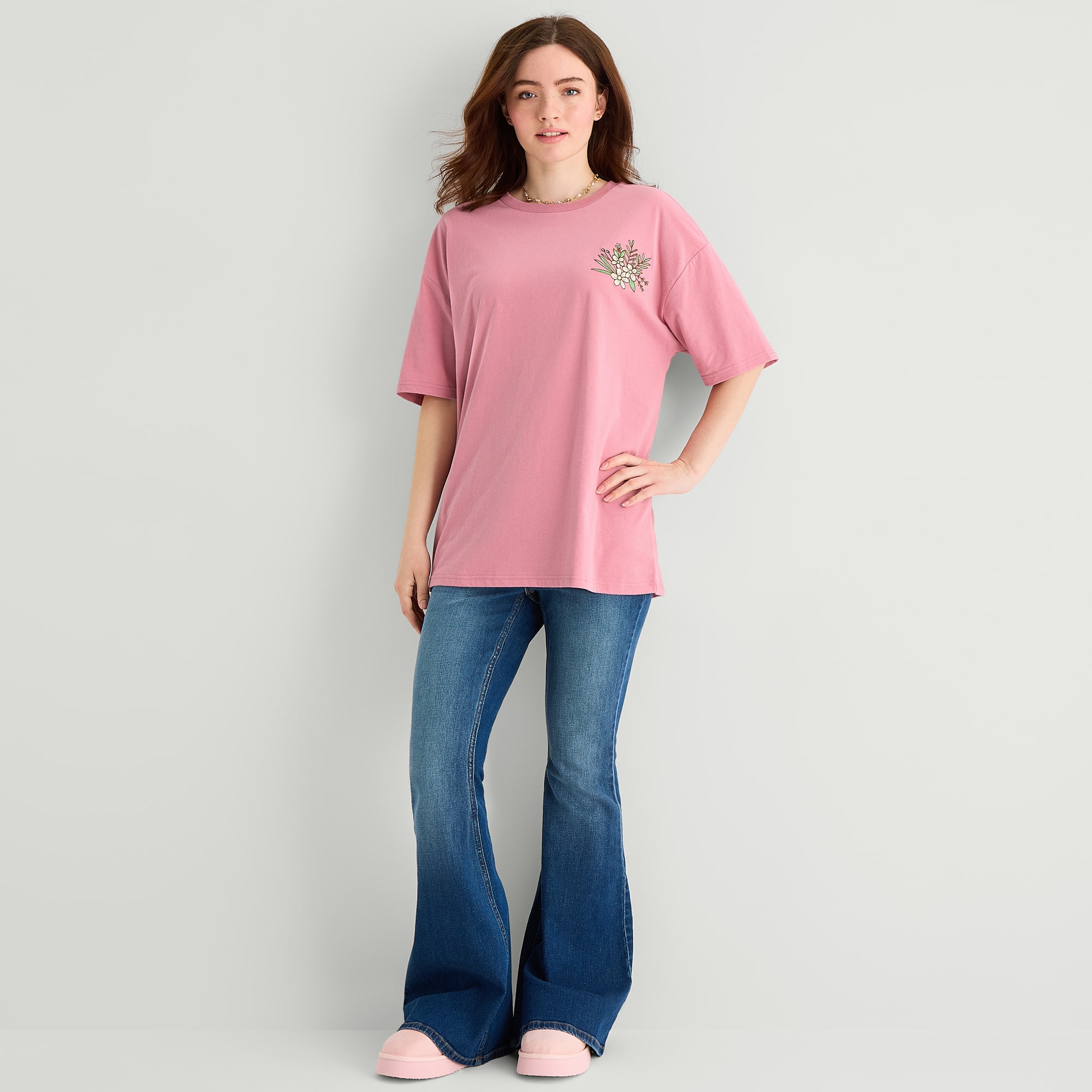 New World Book Club Oversized Tee Womens Juniors Crew Neck Short Sleeve Graphic T-Shirt
