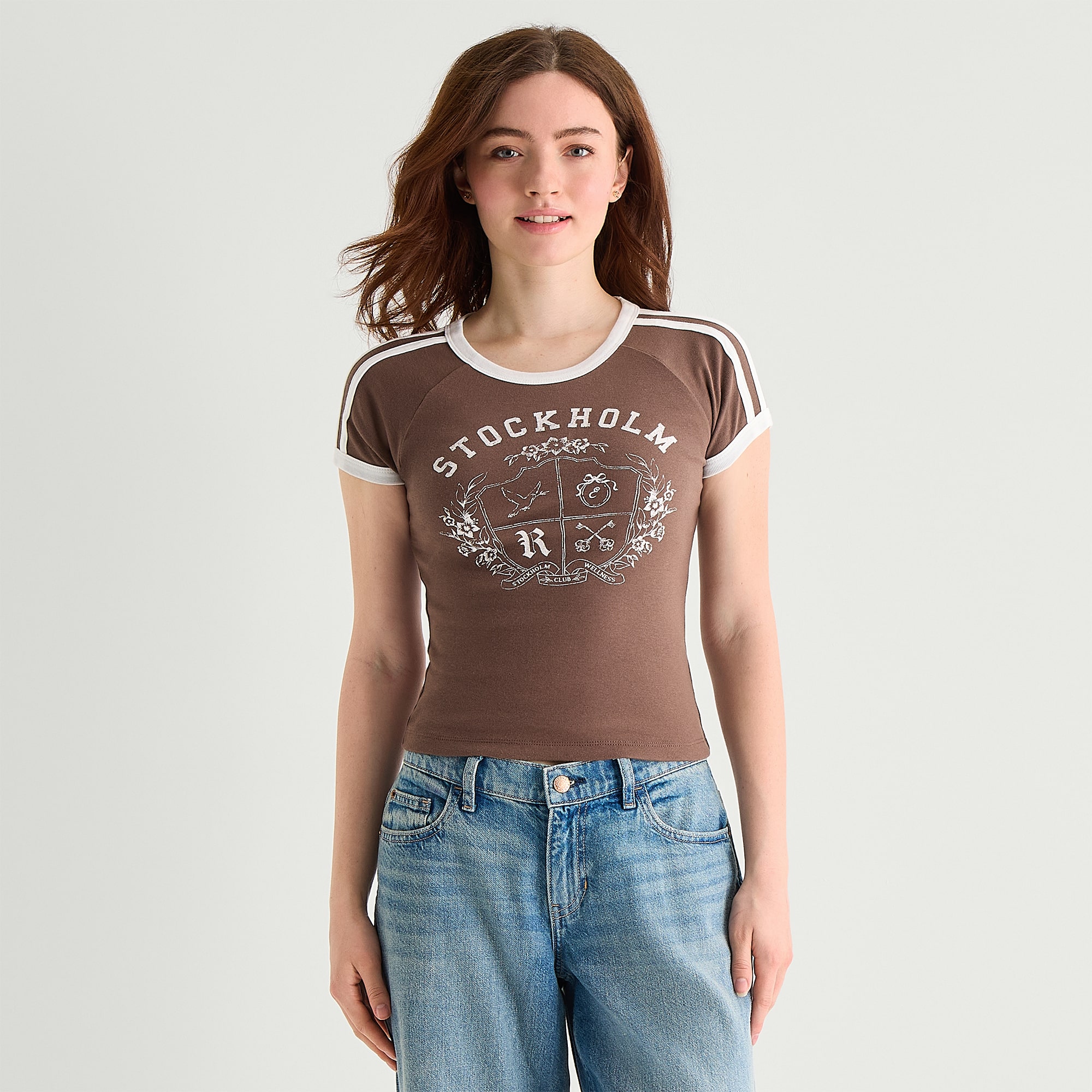Arizona Womens Juniors Crew Neck Short Sleeve Classic Fit Graphic T-Shirt