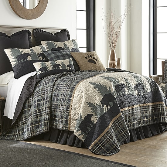 Donna Sharp Bear Walk Plaid Quilt