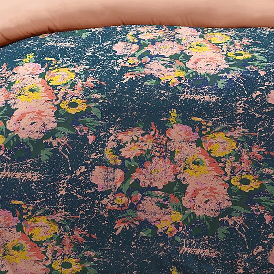 Casual Comfort Banquet Floral Lightweight REVERSIBLE Comforter Set