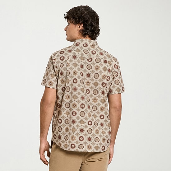 Hurley Mens Short Sleeve Regular Fit Button-Down Shirt
