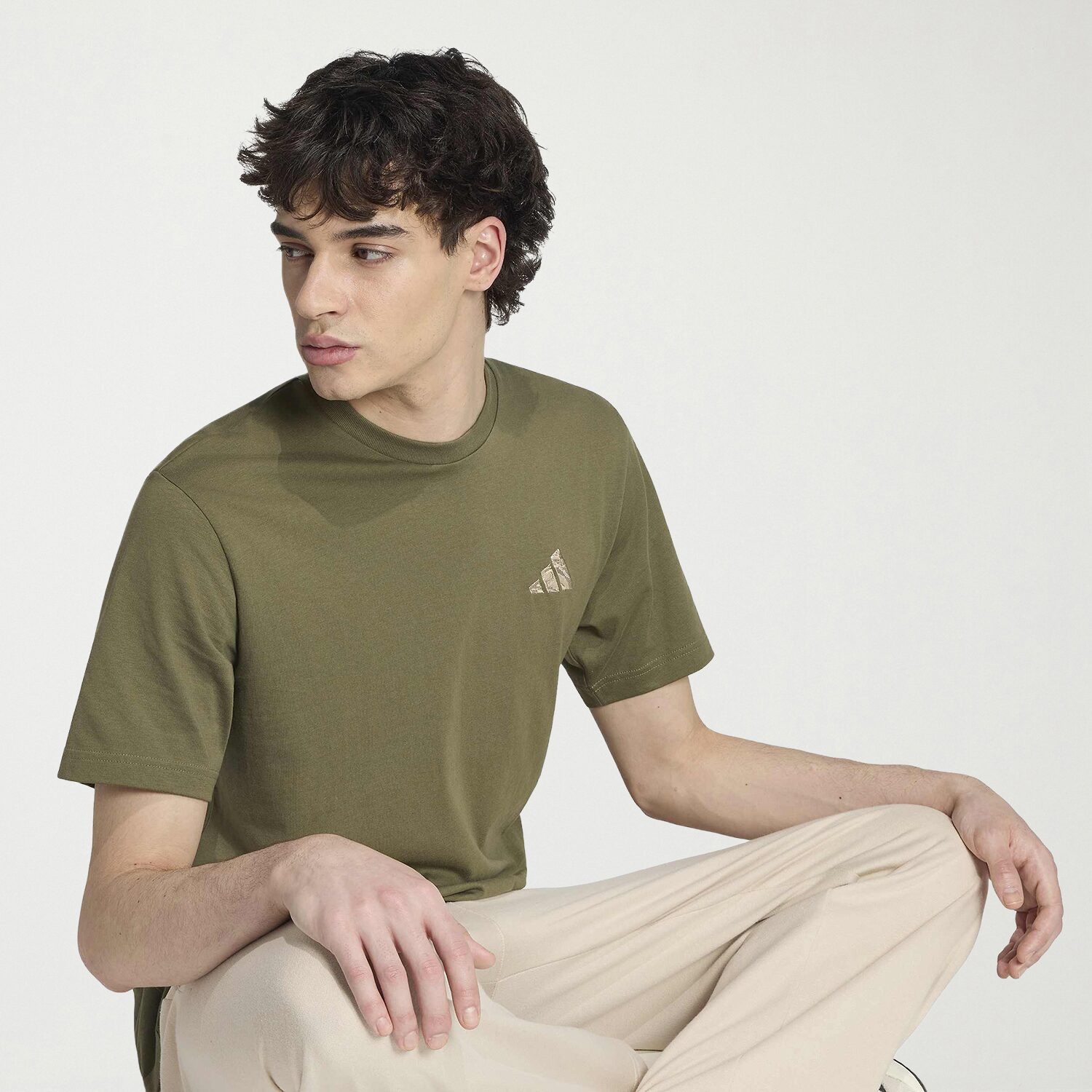 adidas Mens Crew Neck Short Sleeve Regular Fit Big and Tall Graphic T-Shirt