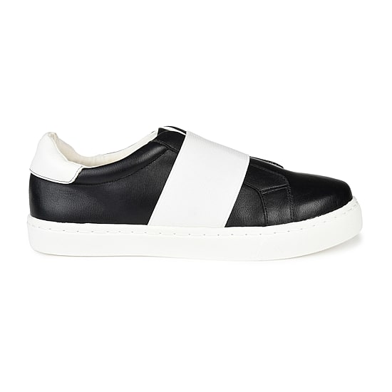 Journee Collection Jc Billie Womens Round Closed Toe Slip-On Shoe