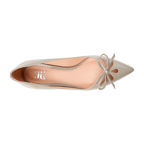 Journee Collection Lutana-Wd Womens Pointed Closed Toe Kitten Heel Pumps