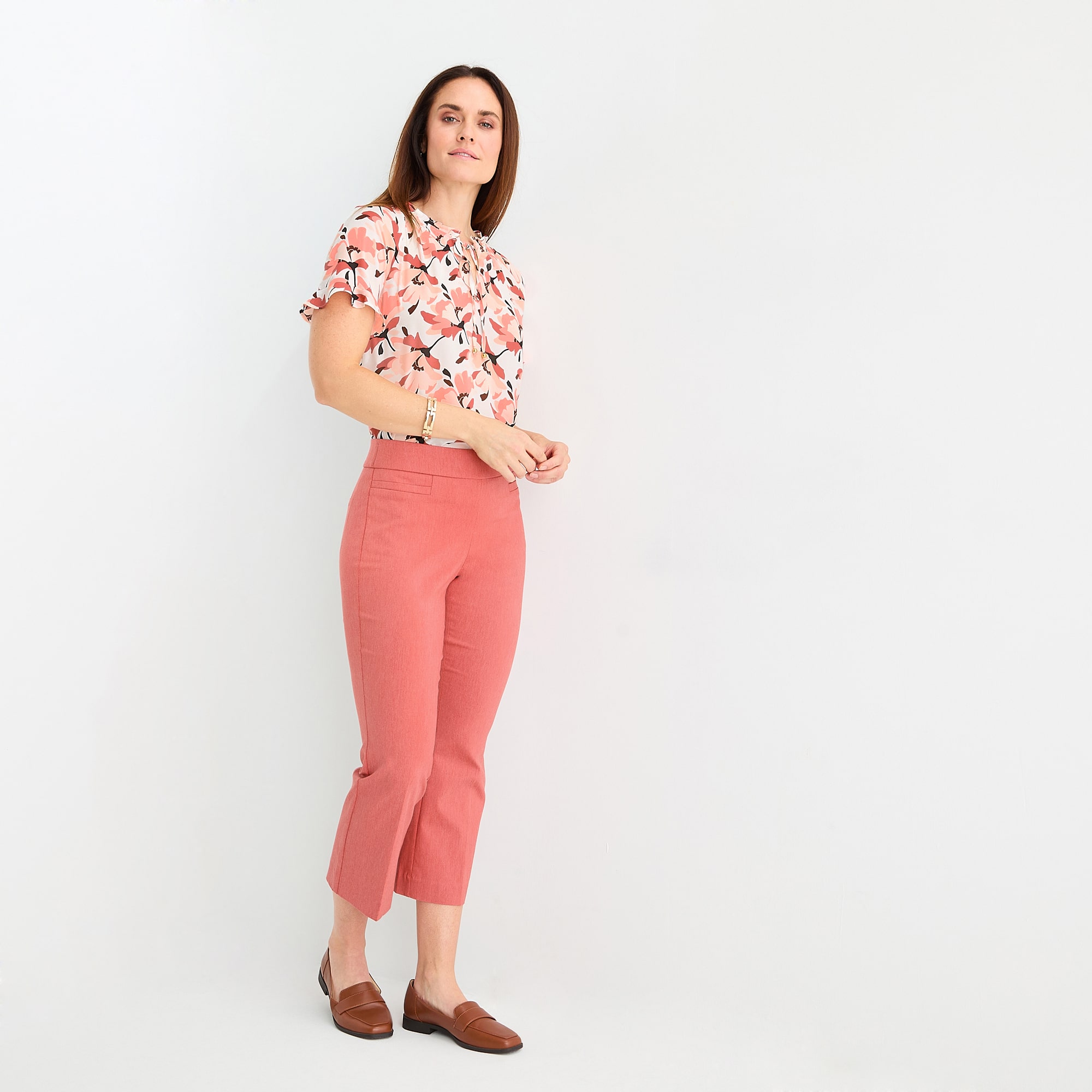 Liz Claiborne Lisa Womens Flare Mid Rise Cropped Pant