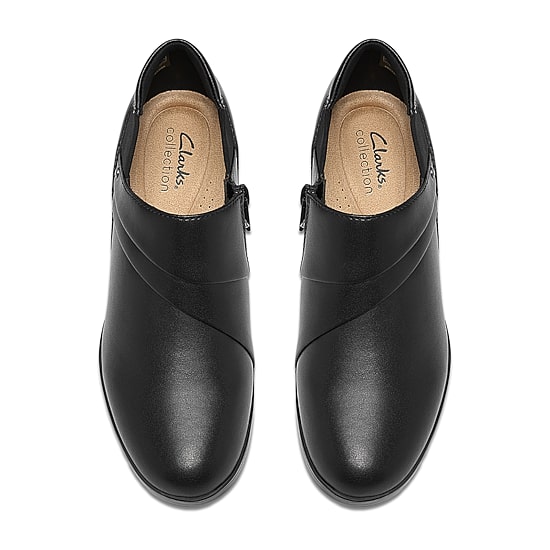 Clarks Emily2 London Womens Almond Closed Toe Block Heel Pumps