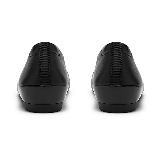 Clarks Cathrynn Dusk Womens Closed Toe Slip-On Shoe