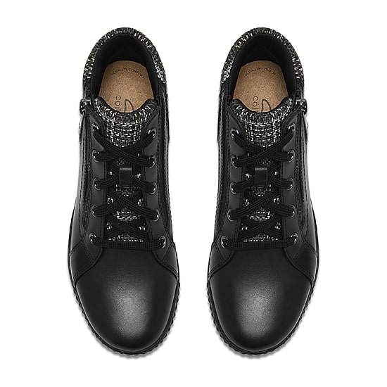 Clarks Womens Caroline Fiana Flat Heel Lace Up Boots
