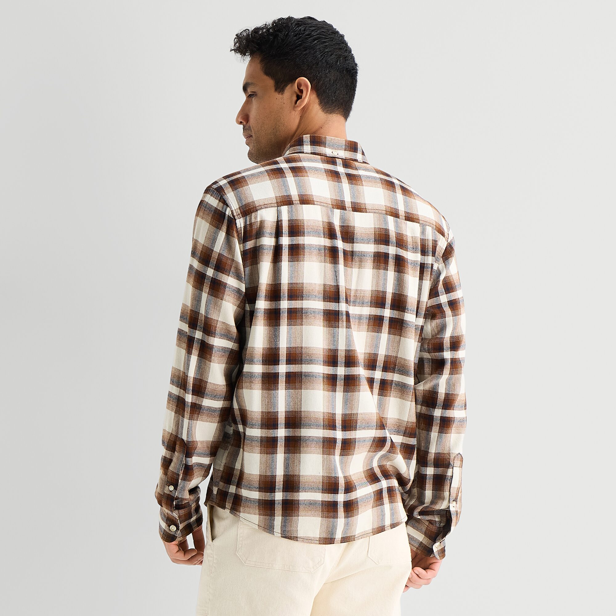 mutual weave Mens Long Sleeve Classic Fit Button-Down Shirt