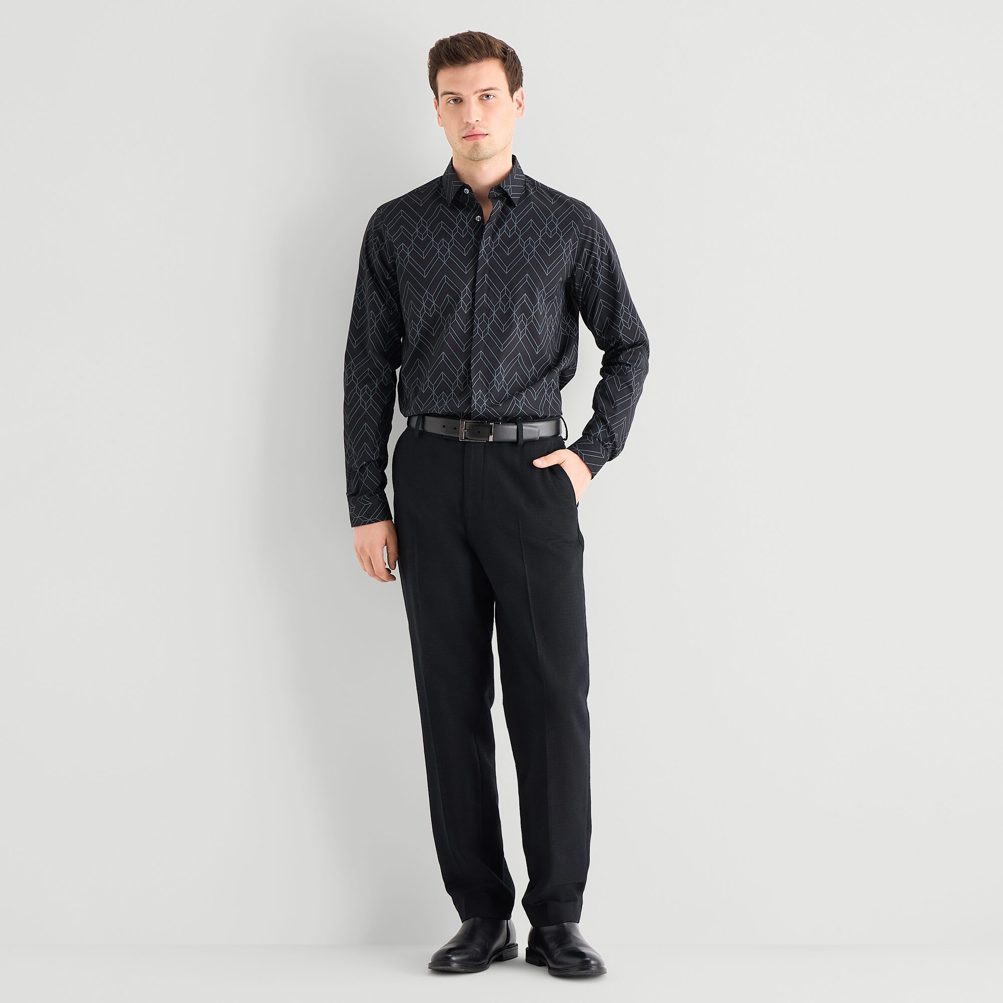 J. Ferrar Mens Long Sleeve Regular Fit Stretch Fabric Wrinkle Free Button-Down Shirt