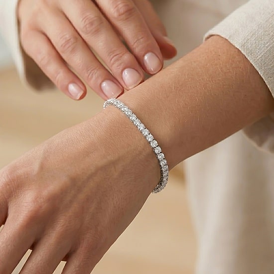 (F / Si2) Womens 6 CT. T.W. Lab Grown White Diamond 10K Gold 7.25 Inch Tennis Bracelet