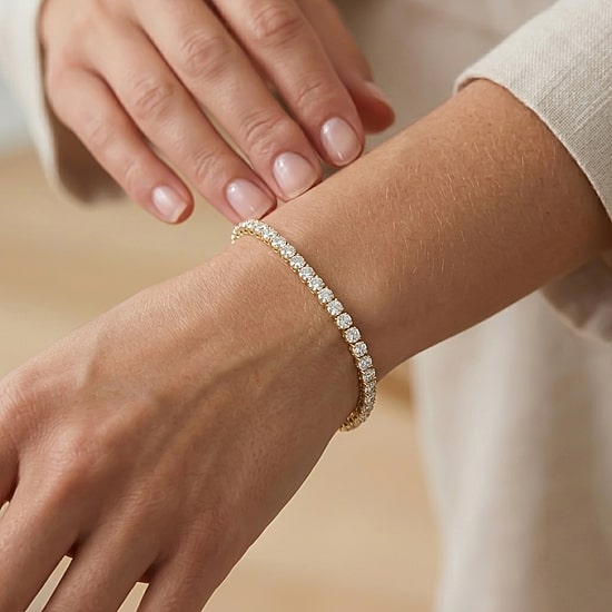 (F / Si2) Womens 6 CT. T.W. Lab Grown White Diamond 10K Gold 6 1/2 Inch Tennis Bracelet