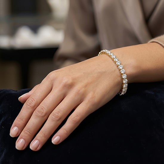 (F / Si2) Womens 8 Ct.T.W. Lab Grown White Diamond 10K Gold 6 1/2 Inch Tennis Bracelet