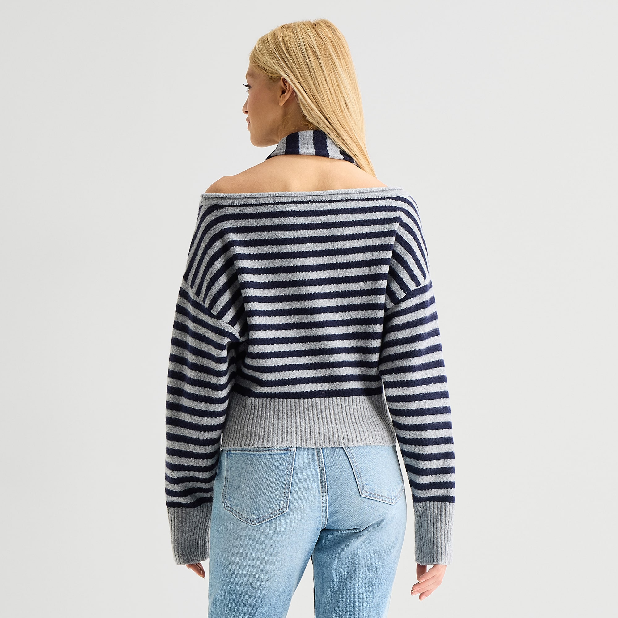 Arizona Juniors Womens Boat Neck Long Sleeve Striped Pullover Sweater