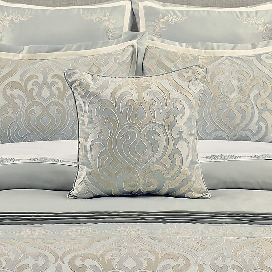 Royal Court Calmfield Square Throw Pillow