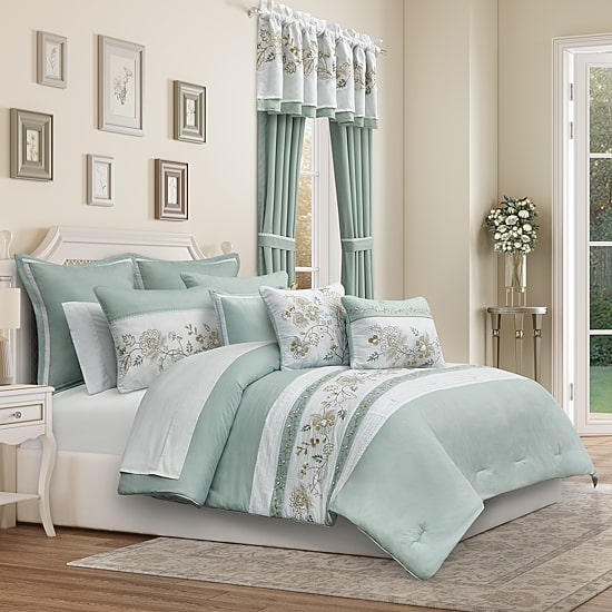 Royal Court Spring Social 3-pc. Comforter Set
