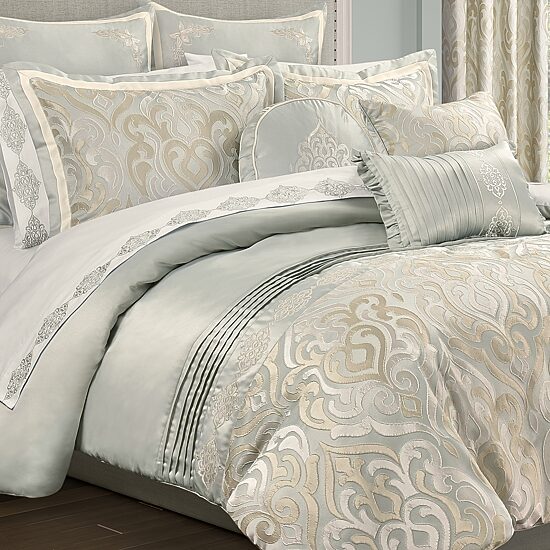 Royal Court Calmfield 3-pc. Comforter Set