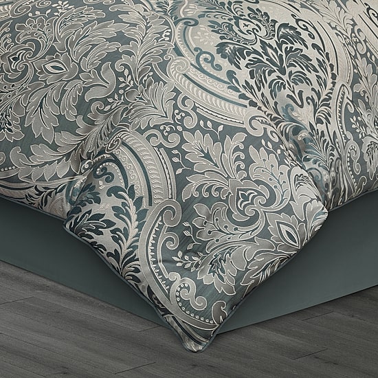 Queen Street Renee 4-pc. Comforter Set