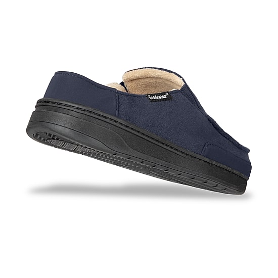 Isotoner Carter Water Repellant Microsuede Mens Clog Slippers