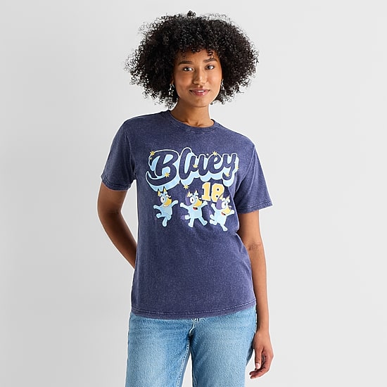 Bluey Boyfriend Tee Womens Juniors Crew Neck Short Sleeve Loose Fit Bluey Graphic T-Shirt