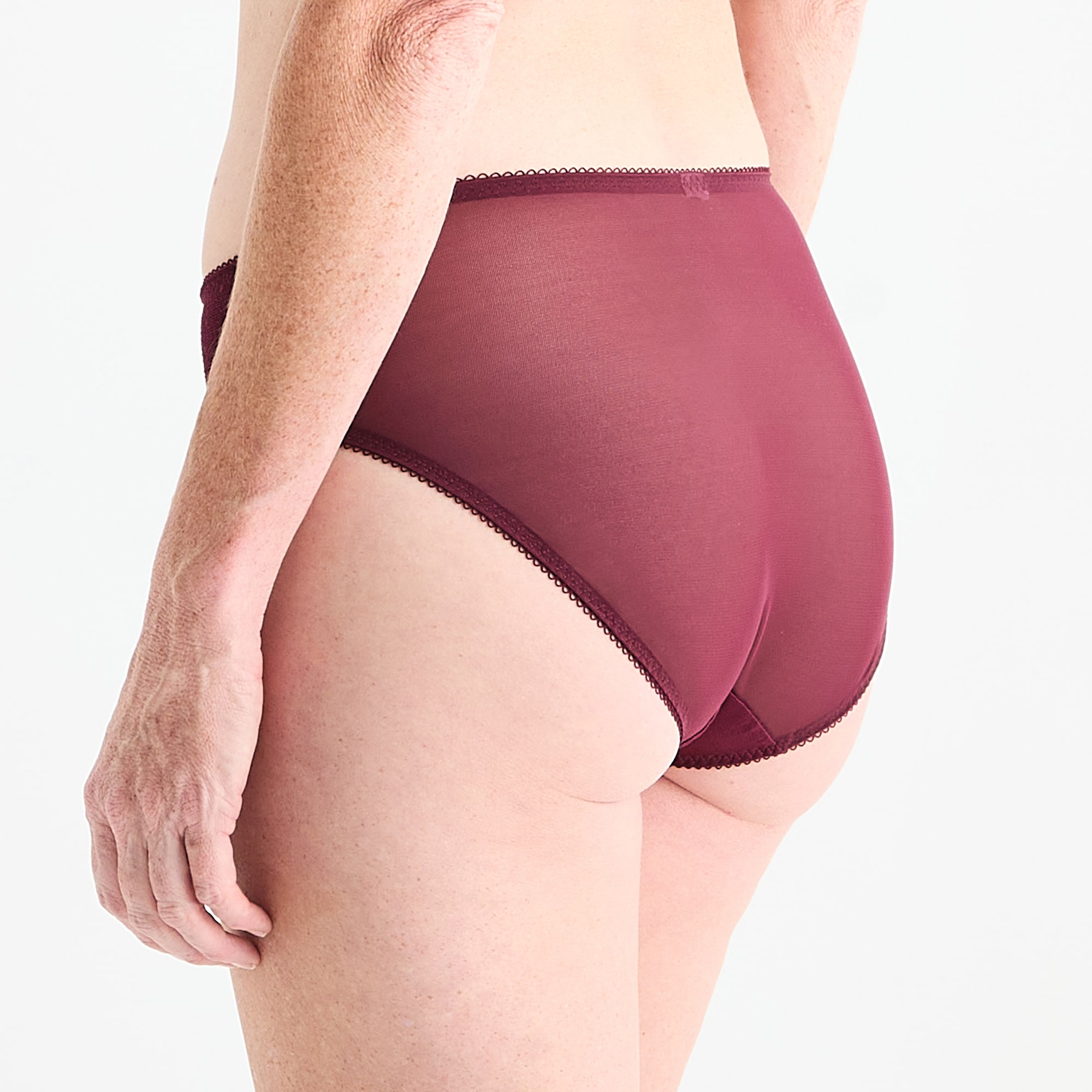 Liz Claiborne Smoothing Womens High Cut Panty 359402