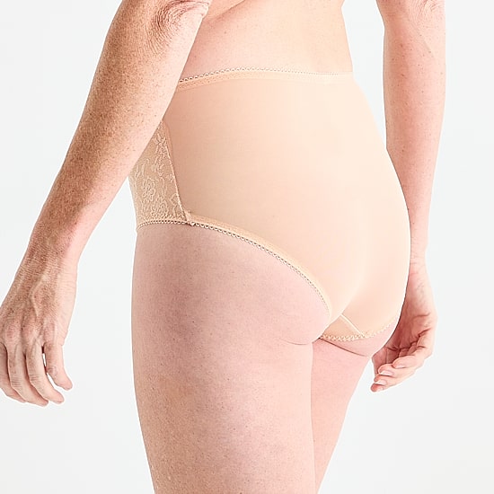 Liz Claiborne Smoothing Womens Brief Panty 359403