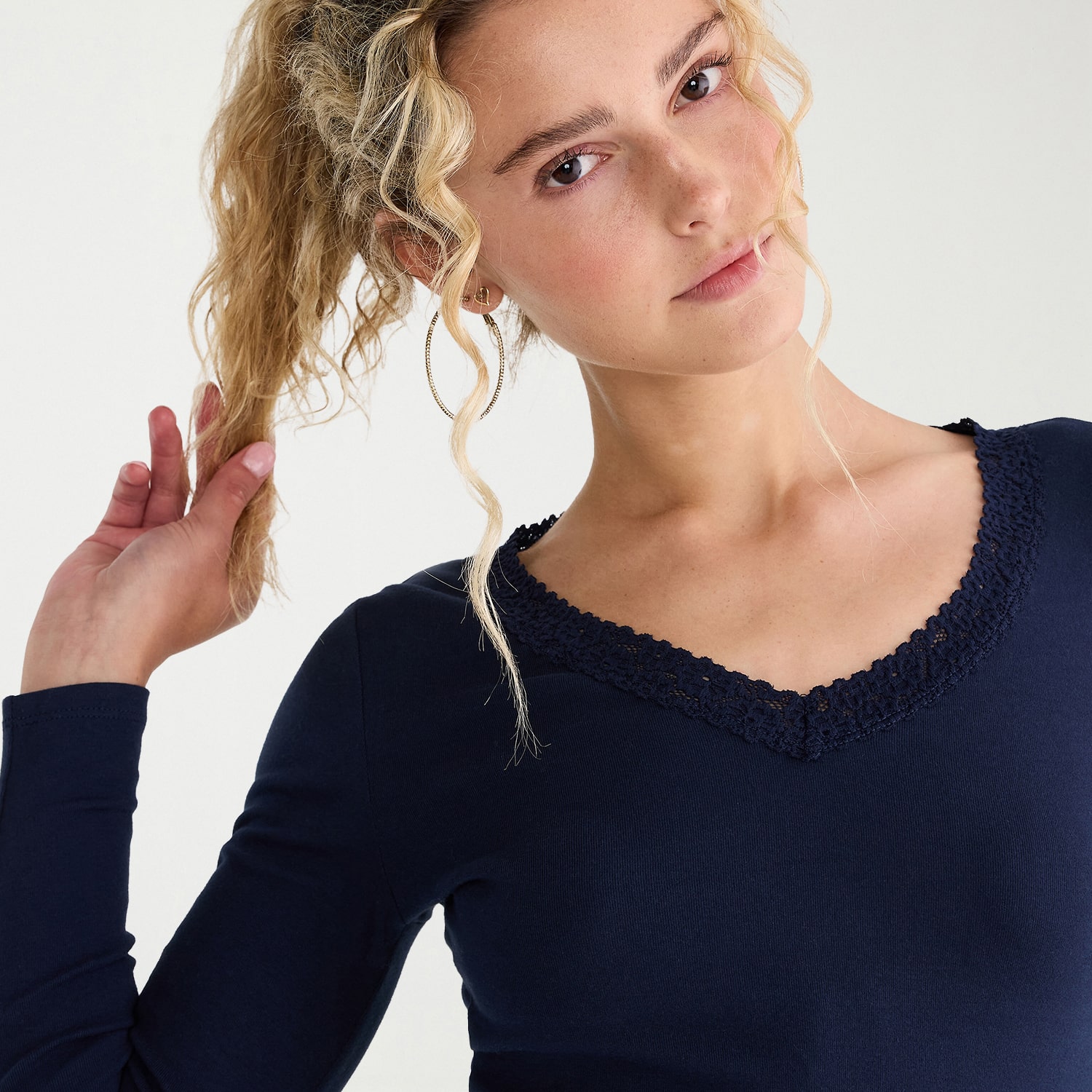 AEROPOSTALE Womens Juniors V Neck Long Sleeve T-Shirt