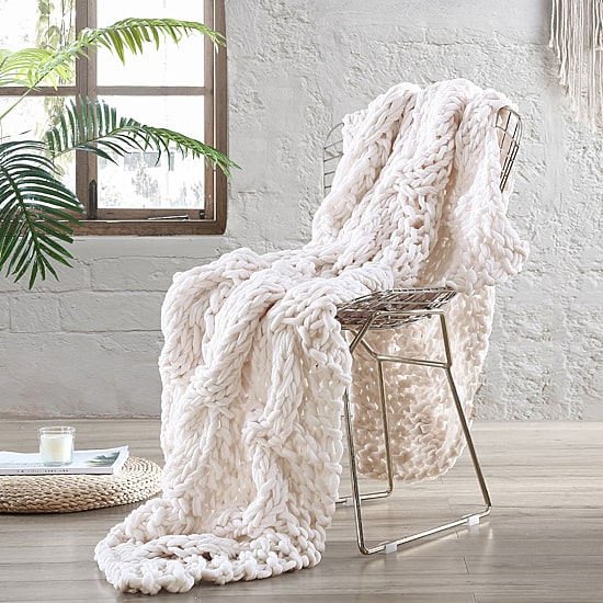 Modern Threads Chunky Knit Reina Reversible Midweight Throw