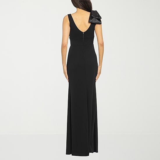 Premier Amour Womens V Neck Sleeveless Evening Gown