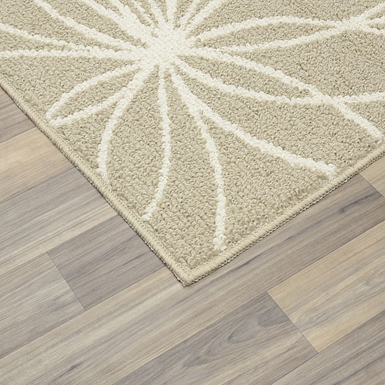 Garland Grand Floral 8'X10' Indoor Rectangular Area Rug