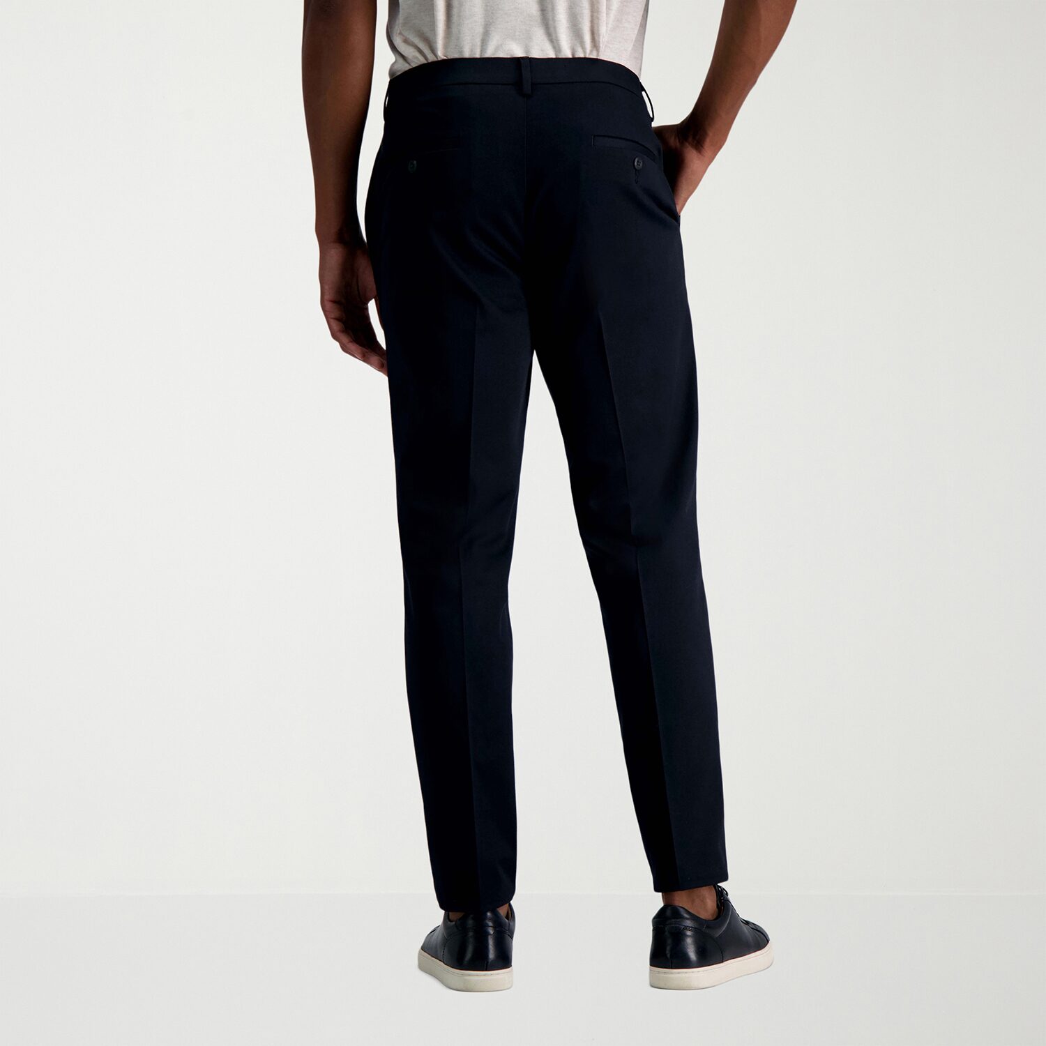 Haggar Wrinkle Free Performance Khaki Mens COMFORT WAISTBAND Slim Fit Flat Front Pant