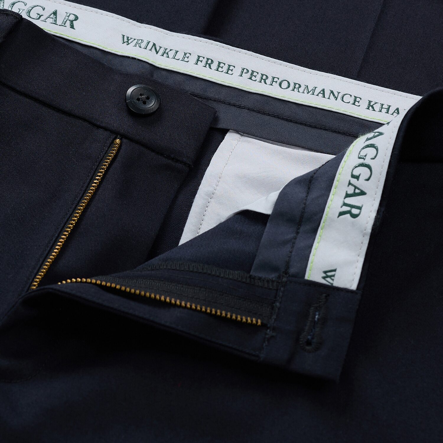Haggar Wrinkle Free Performance Khaki Mens COMFORT WAISTBAND Slim Fit Flat Front Pant