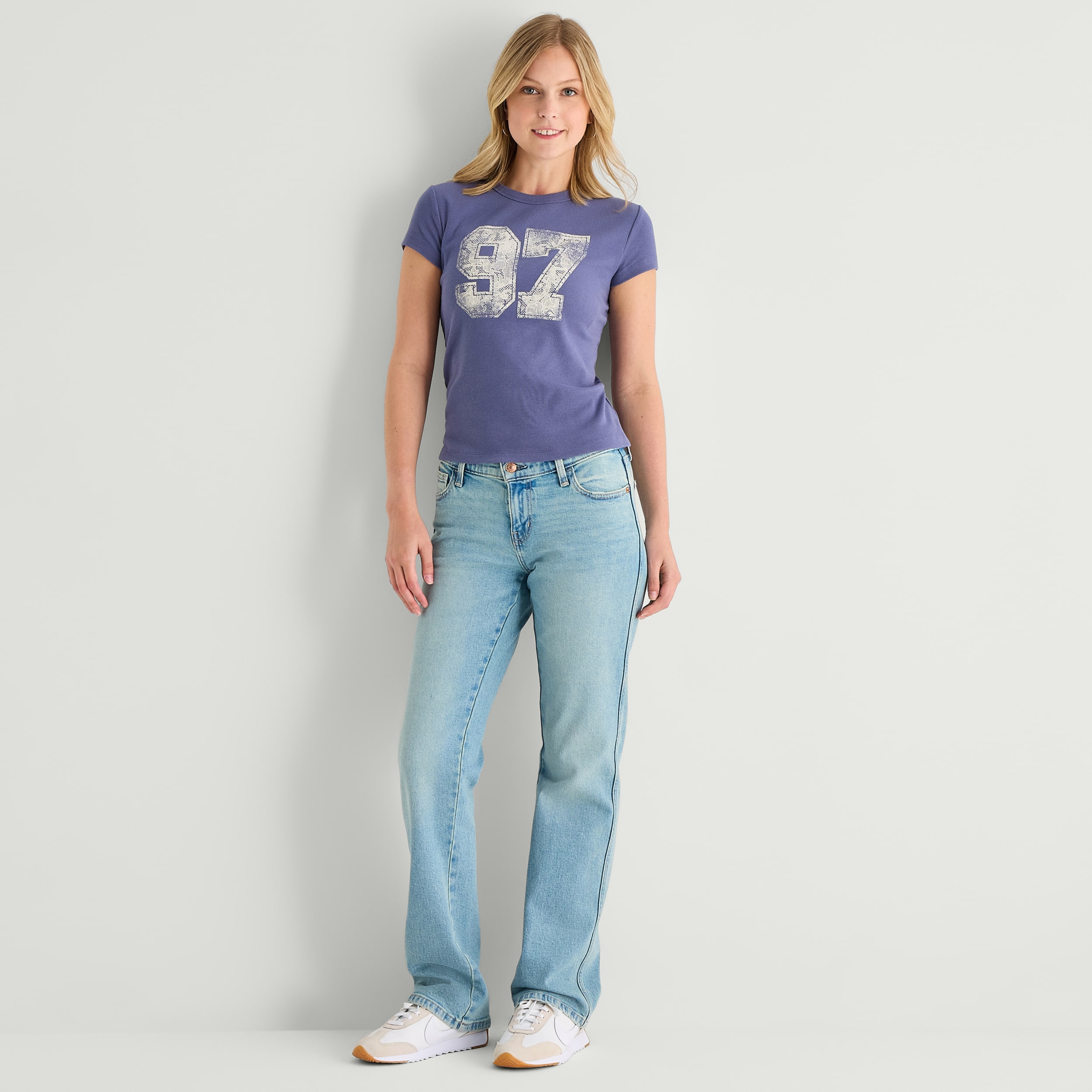 Arizona Womens Juniors Short Low Rise Straight Leg Jean