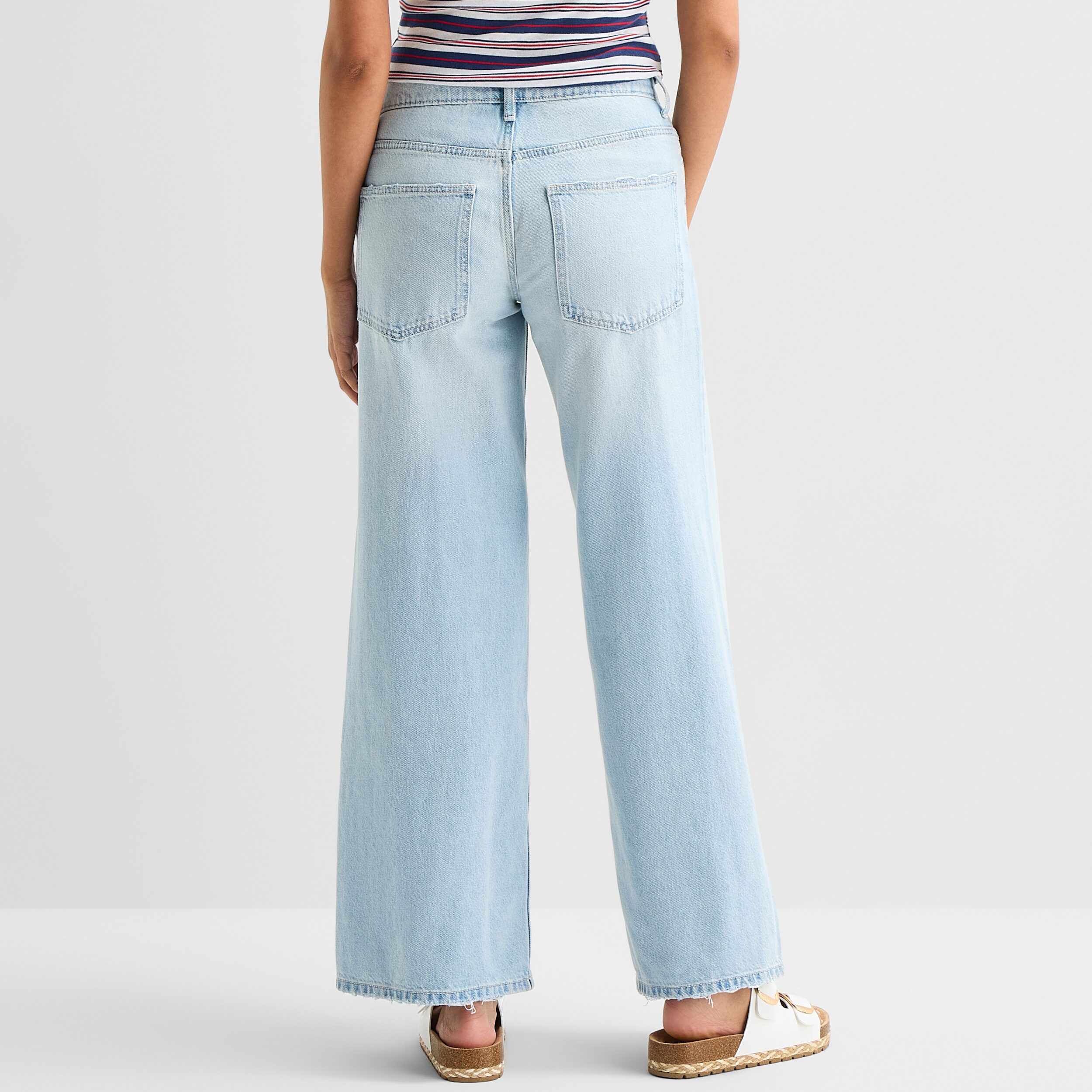 Arizona Womens Juniors Short Low Rise Baggy Fit Jean