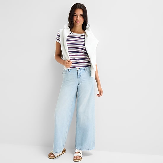 Arizona Womens Juniors Short Low Rise Baggy Fit Jean