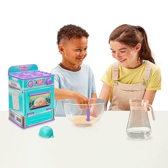 Cookeez Makery Bread Treatz Oven Playset