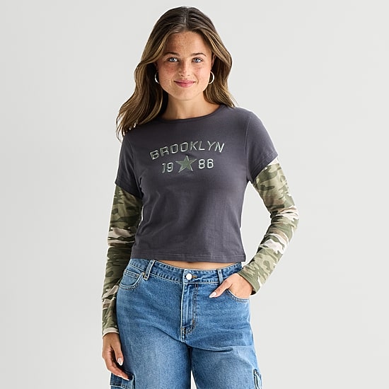 Forever 21 Womens Juniors Round Neck Long Sleeve T-Shirt