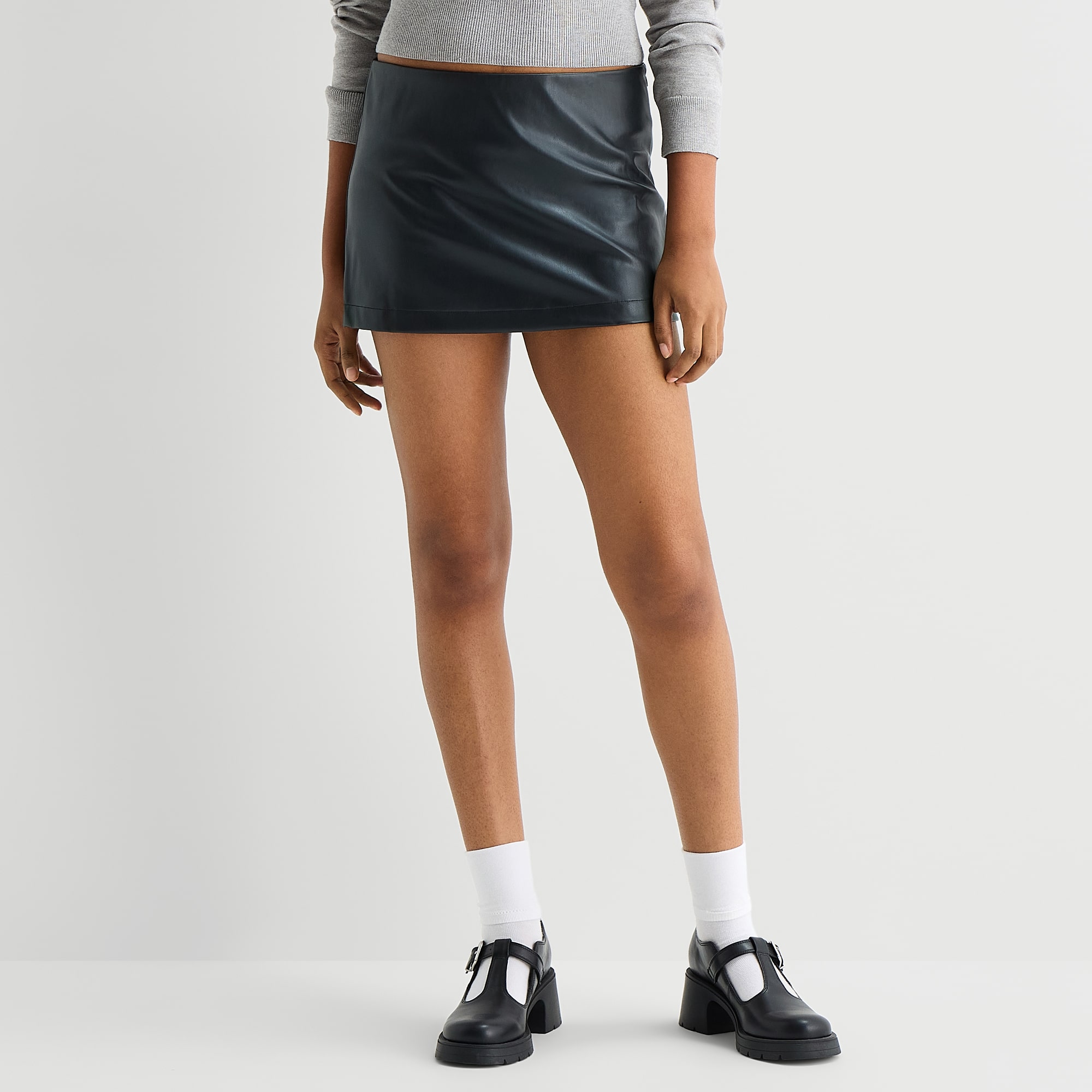 Forever 21 Womens Juniors Low Rise Mini Faux Leather A-Line Skirt