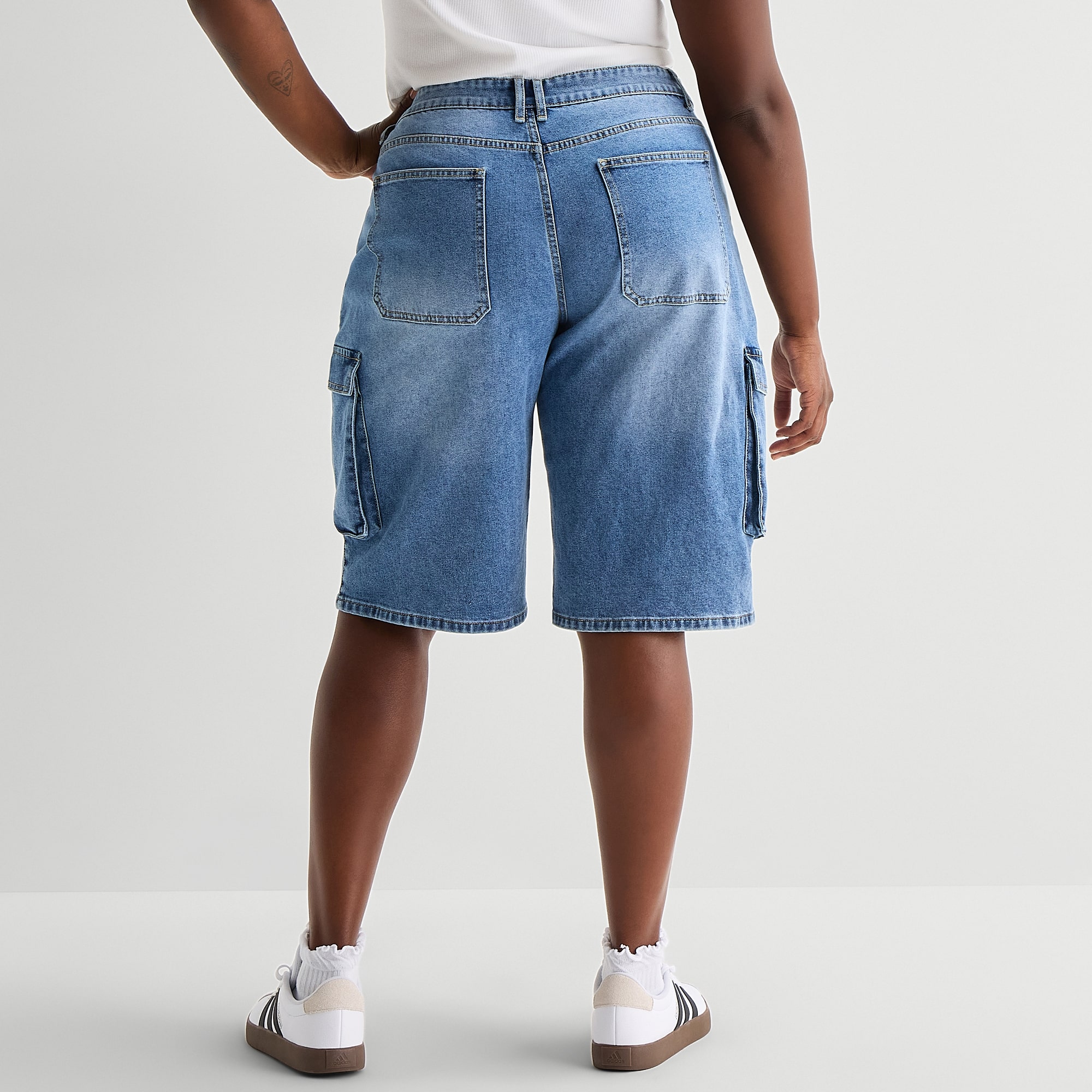 Forever 21 Womens Juniors Plus Cargo Short