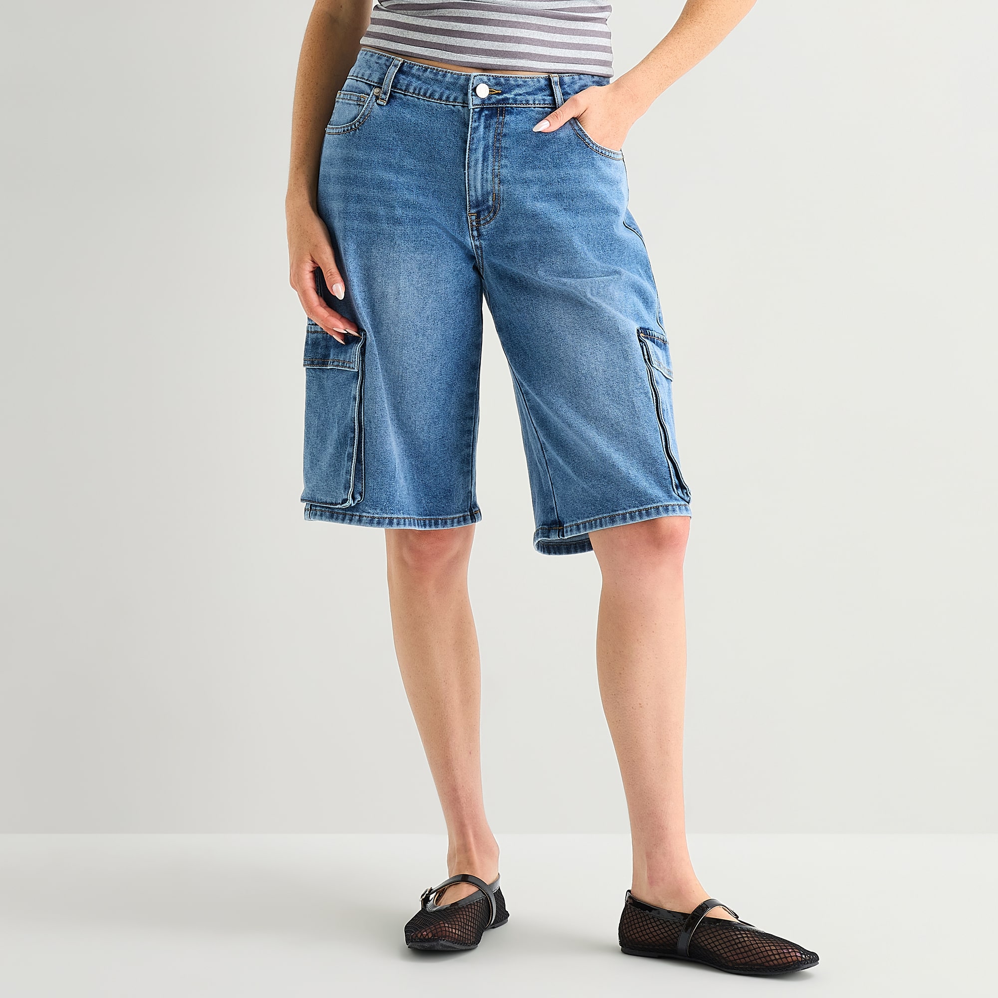 Forever 21 Womens Juniors Denim Short