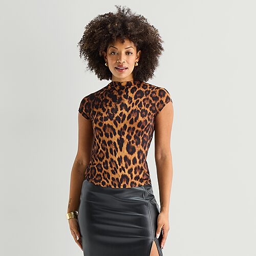 Bold Elements Womens Short Sleeve Mock Neck Top In Brown