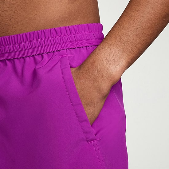 Nike Form Mens 7" Mid Rise Quick Dry Workout Shorts