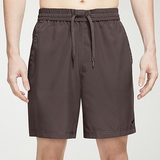 Nike Form Mens 7" Mid Rise Quick Dry Workout Shorts