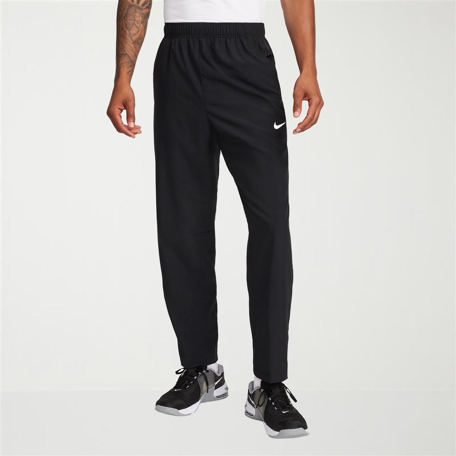 Nike Form Mens Quick Dry Straight Mid Rise Regular Fit Track Pant