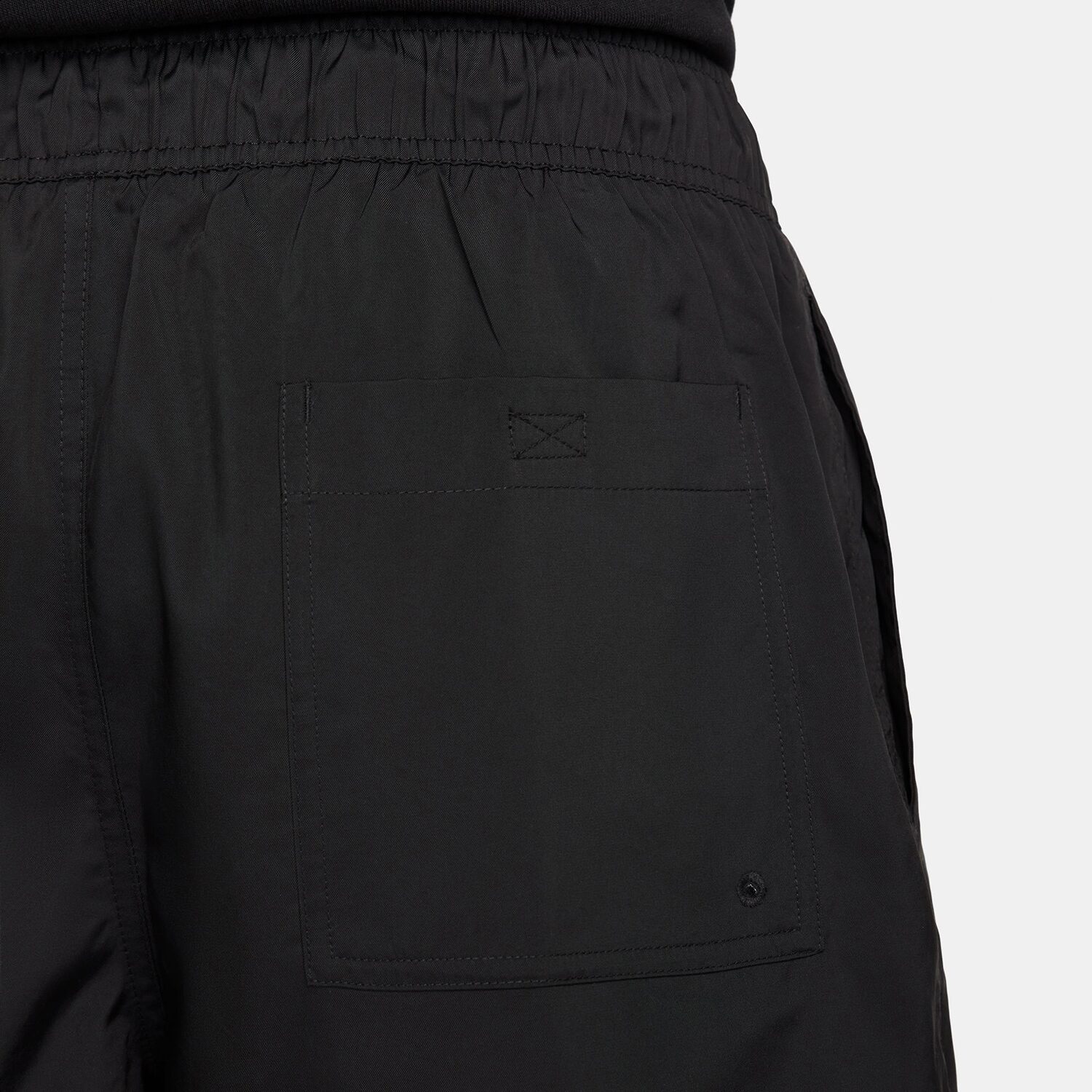 Nike Flow Mens 6" Mid Rise Workout Shorts