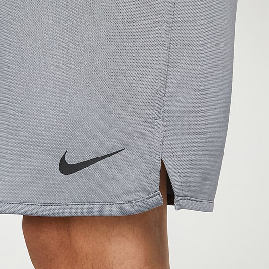 Nike Totality Mens 9" Mid Rise Big and Tall Quick Dry Workout Shorts