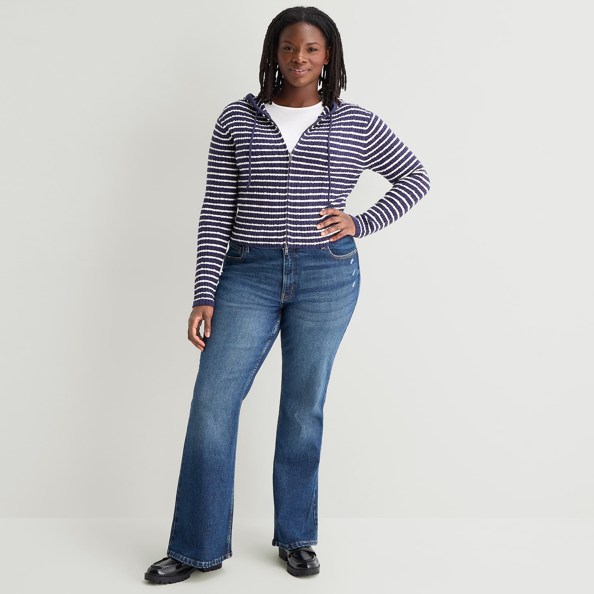 Arizona Womens Juniors Plus Low Rise Bootcut Jean